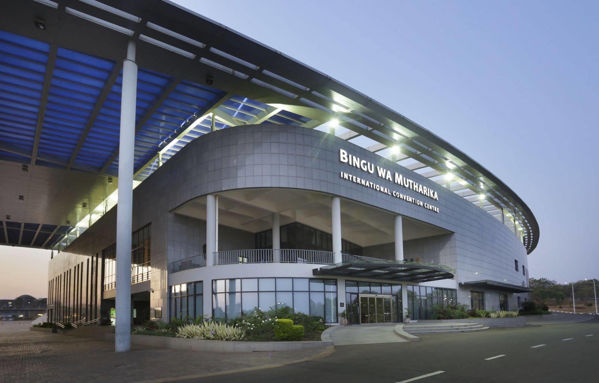 President Hotel At Umodzi Park Lilongwe Exterior foto